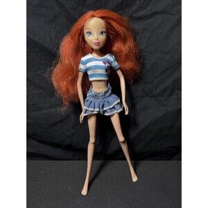 Winx Club 11.5 Bloom Basic Fashion Doll Everyday Collection